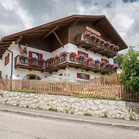 Apartment Haus Adler Maranza